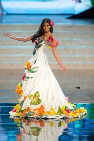 miss el salvador.jpg
