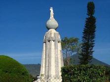 Monumento divino salvador del mundo