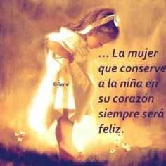 la mujer que siempre conserva a la nina