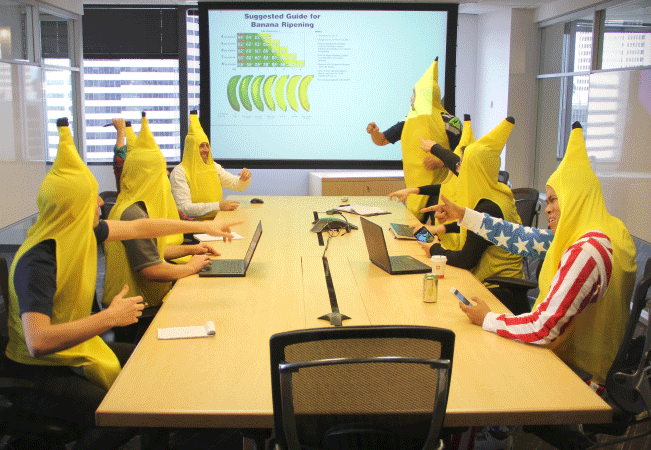 bananna meeting gif